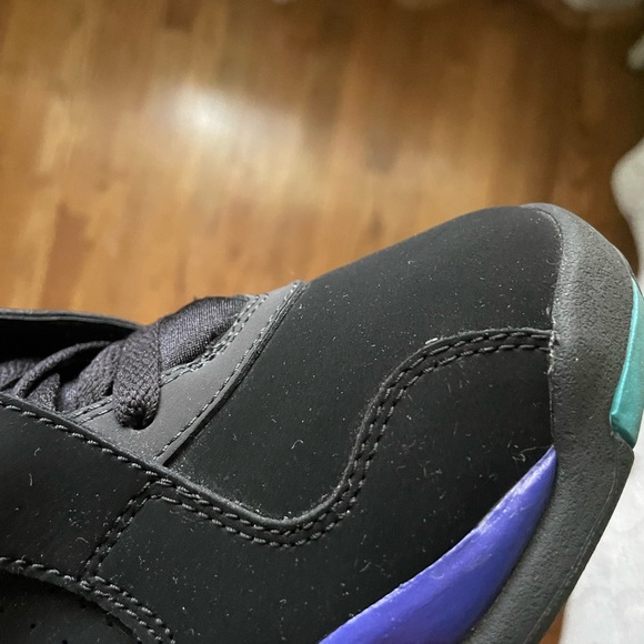 Retro Aqua Air Jordan 8s. “Big Kids” size 4.5. Comes in original box. Like new! - Picture 8 of 8